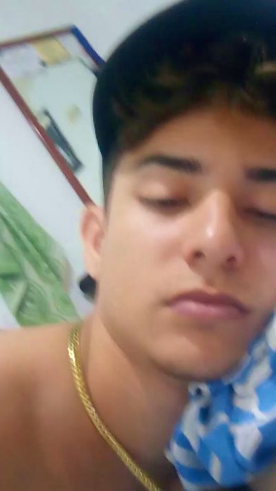 Alex18sroc live from Venezuela