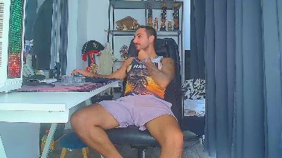 AndrewBanner live from United States