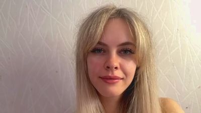 AnnmarieBroody live from France
