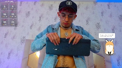 Axel_tay live from United States