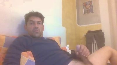 Bombasexiii85 live from Italy