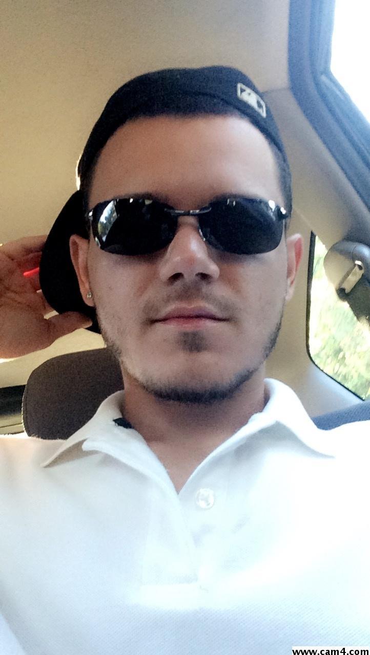 Brian813 live from United States