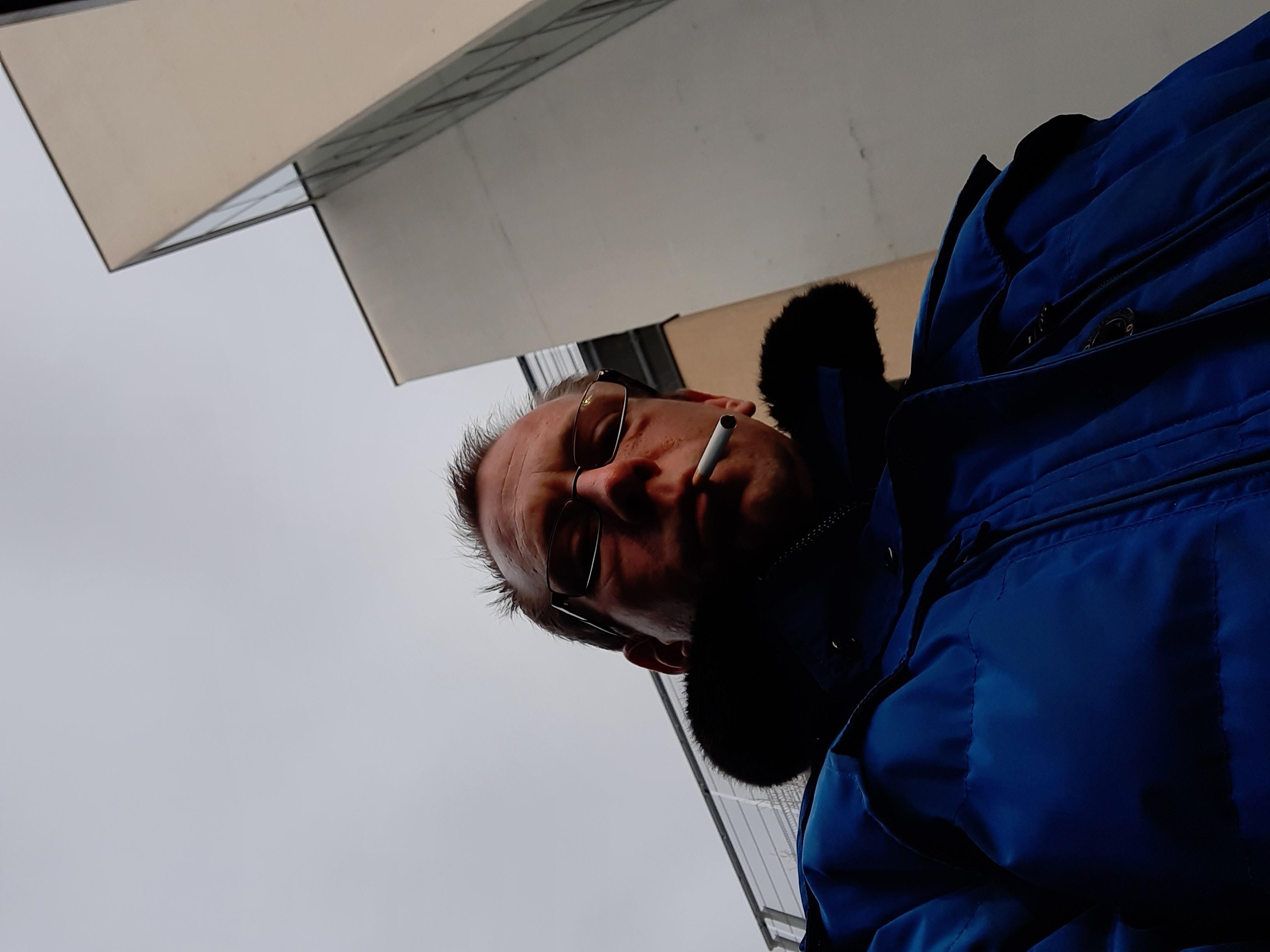 Chrisi224 live from Germany