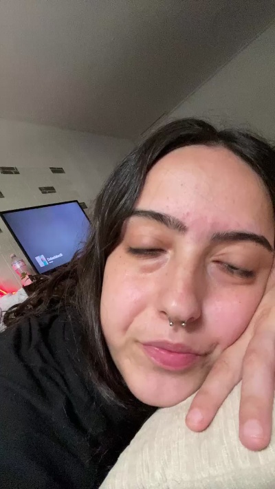 Clowde live from Spain