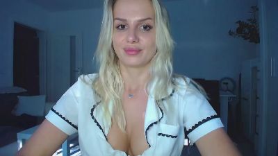 CorneliaBeauty live from Germany