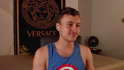 Desmon_Clark live from Colombia