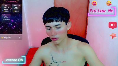 ETanjiro_cute live from Colombia