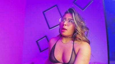 Freya_Miller_ live from United States