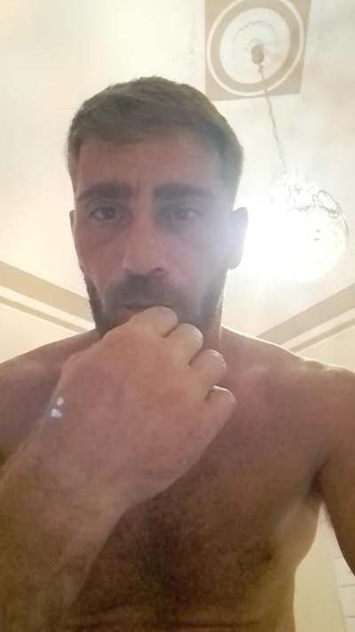 Giochicchio46 live from Italy