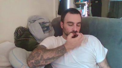 Honeyhole31 live from United States