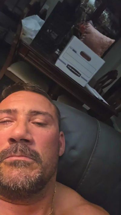 JAk198 live from United States