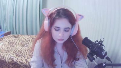 JolynLutz live from France