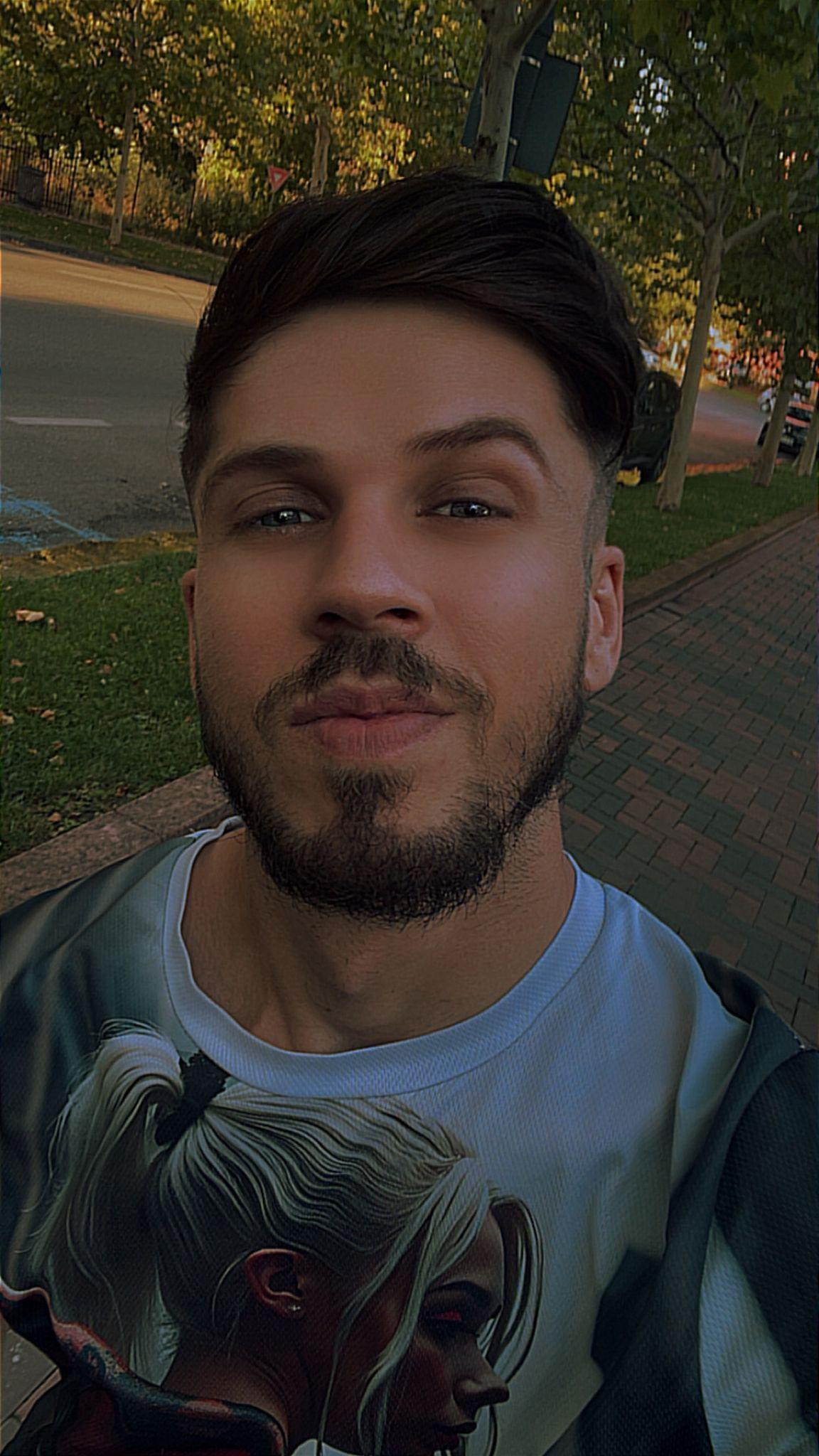 JonahShaw live from Romania