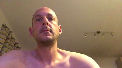 JonnyMacco live from United Kingdom