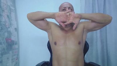 JordanGomezz live from Colombia
