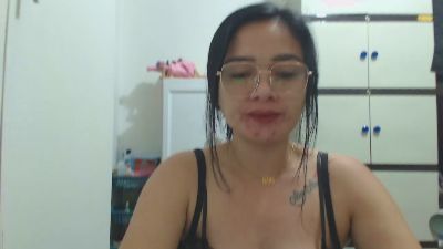 KellyBoomXOXO live from Philippines