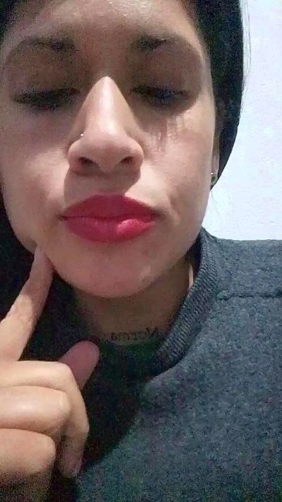 Lapochii_ live from Argentina