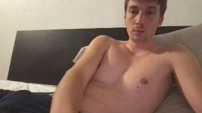 LeonToPlay live from Germany