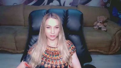 Lovellymalina live from Estonia