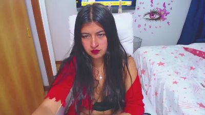 MORENABXX19 live from Colombia