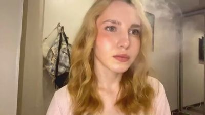 MaeganTietje live from France