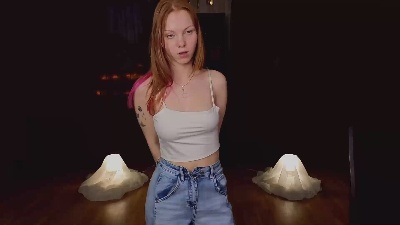 MaureenJoelson live from France