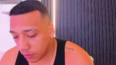 MaxTurner_ live from Colombia