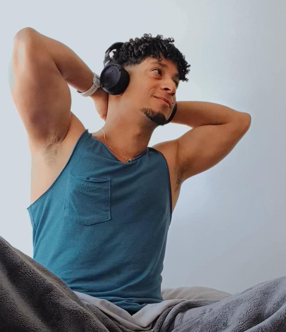 MikaFromCuba live from Uruguay