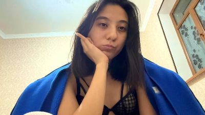MoMo_Cute live from Denmark