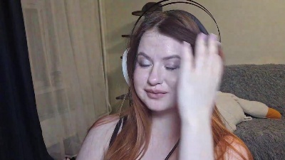 NicholleWinnike live from France