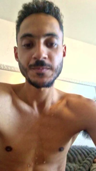 Nonoo777 live from France