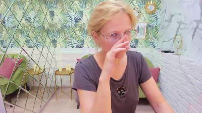 ParisCherry live from Estonia