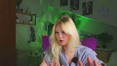 RhonaPoeschl live from France