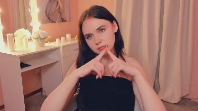 RoxanaJurewicz live from United States