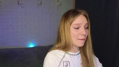 SandraSanvee live from Netherlands