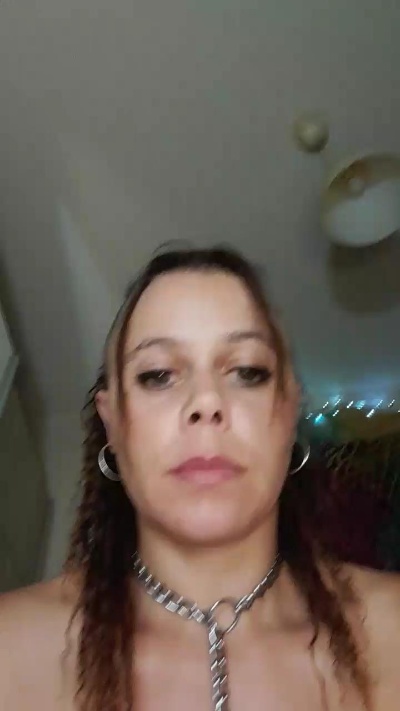 SelinaCoquine69 live from France