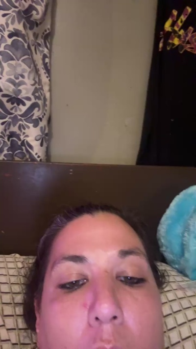 Squirtqueen42 live from United States