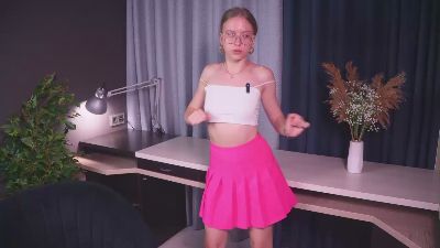 ThoraNiebergall live from United States