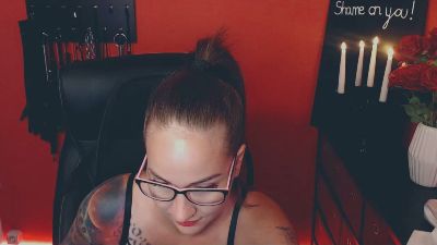 Warren__Jane live from United Kingdom
