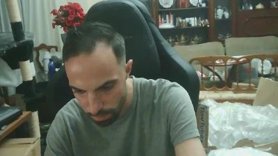 adrianpenelargo live from Spain