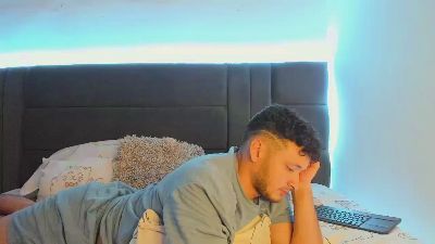 alejandro2x live from Colombia