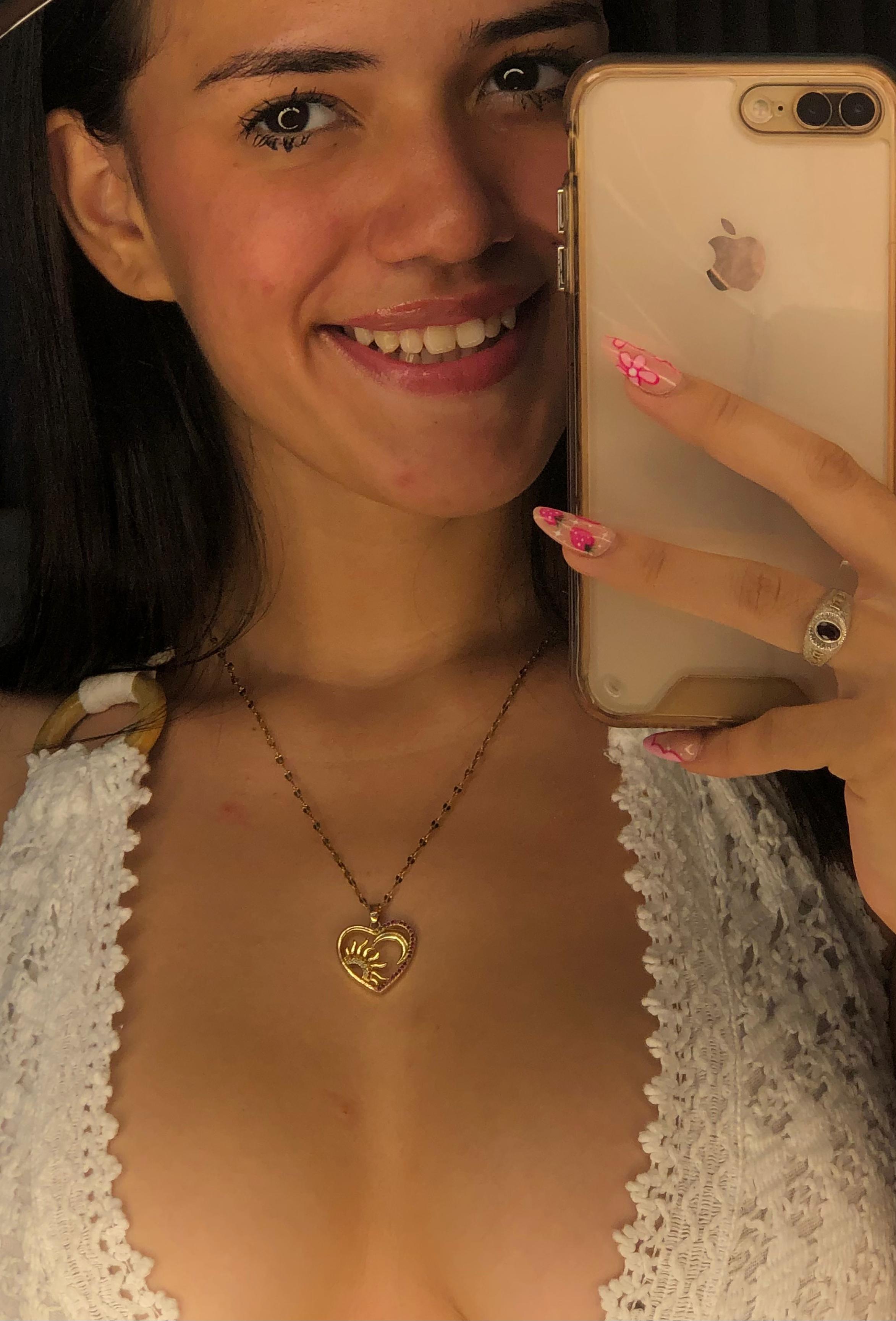 cloe_yeraldy_ live from Colombia