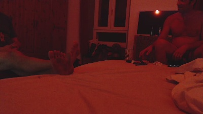 cumslut69pig live from Switzerland