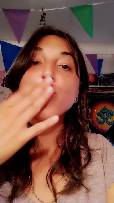 estalhot live from Spain