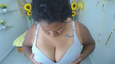 hotlesby4uxxx live from Colombia