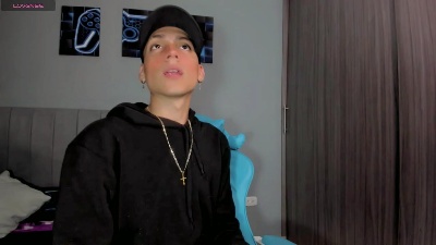 jake_joaquin02 live from Colombia