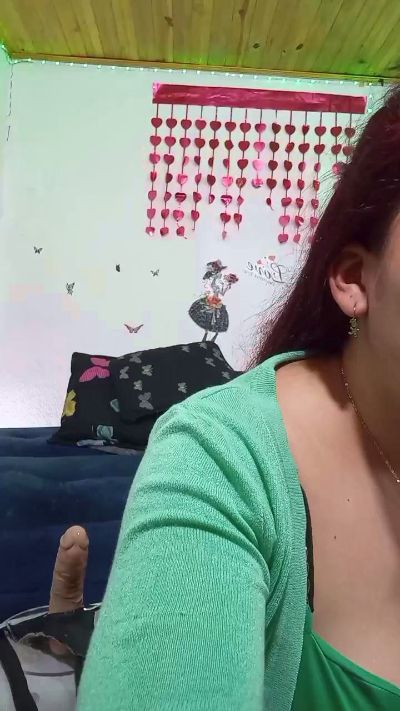 keila_j live from Colombia