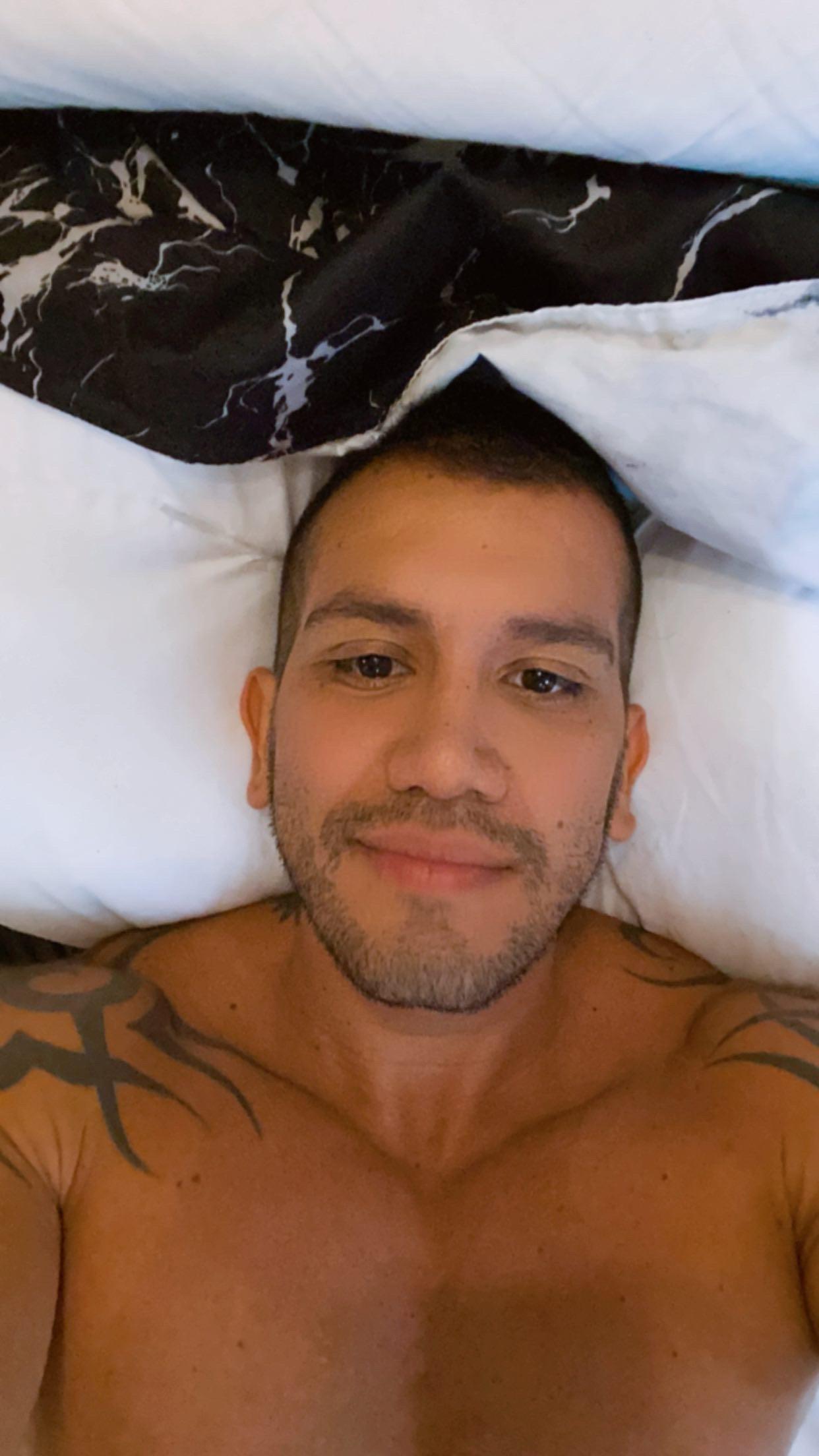 kevin3984 live from Colombia
