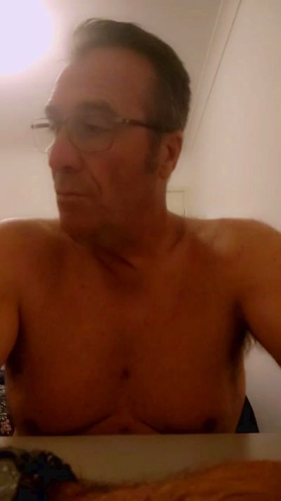 manolos2 live from Australia