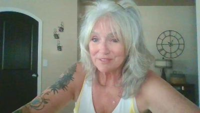 maureen24 live from United States